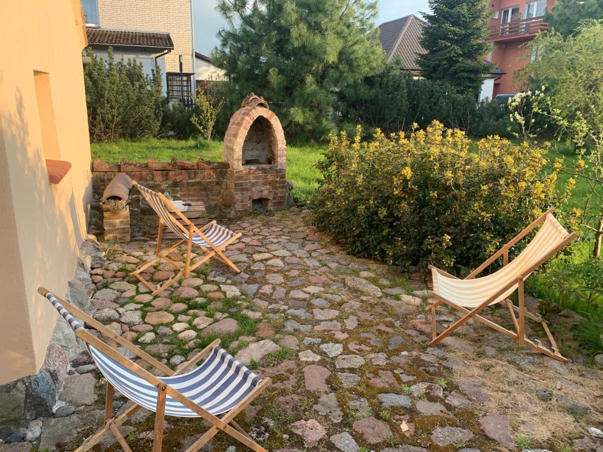 Oaza Pod Strzecha Klimatyczny Dom Z 3 Sypialniami Na Wylacznosc Z Kominkiem I Duzym Ogrodem Ustronie Morskie Εξωτερικό φωτογραφία